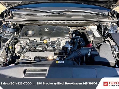 Used 2020 Toyota Camry XSE FWD image 8