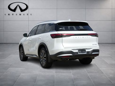Certified 2026 INFINITI QX60 Luxe w/ Cargo Package AWD/4WD image 5