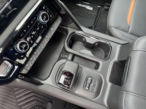 New 2026 GMC Sierra 1500 AT4 w/ AT4 Premium Package AWD/4WD image 27