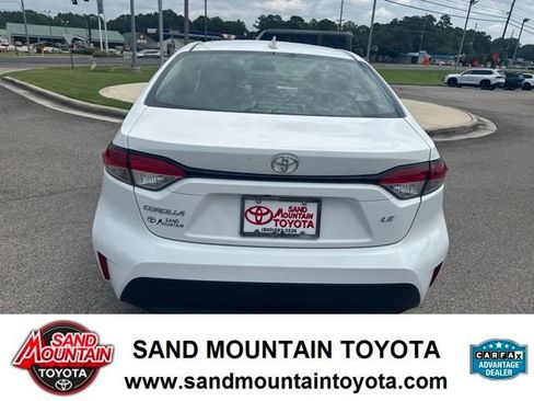 Used 2023 Toyota Corolla LE FWD image 4