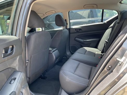 Used 2024 Nissan Altima 2.5 S FWD image 9