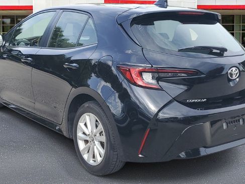 Used 2024 Toyota Corolla SE FWD image 3