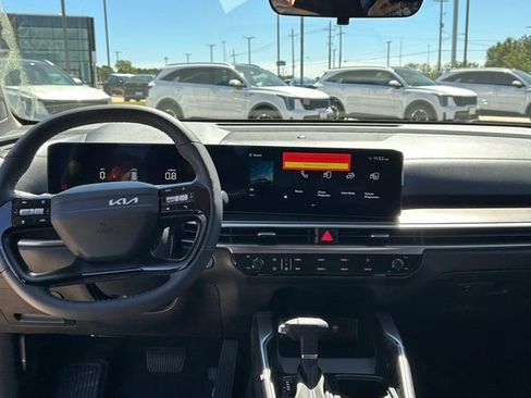 Used 2026 Kia Sorento LX image 38