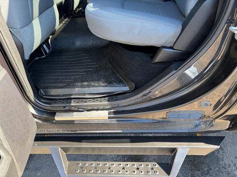 Used 2016 RAM 2500 Tradesman w/ Chrome Appearance Group image 35