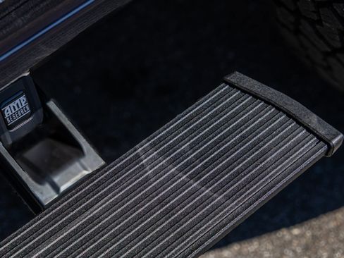 New 2025 Ford F250 Lariat w/ FX4 Off-Road Package image 25