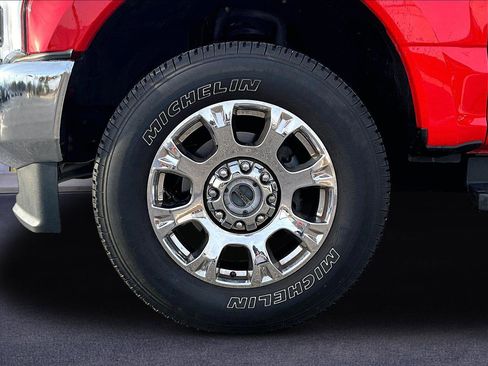 Used 2022 Ford F250 Lariat w/ Chrome Package image 35