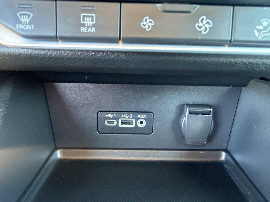 Used 2020 Nissan Sentra SR FWD image 16
