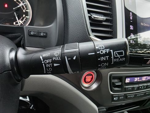 Used 2017 Honda Pilot EX-L image 30