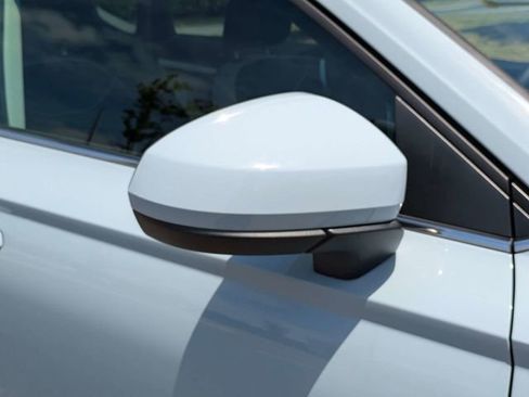 New 2026 Volkswagen Taos SE FWD image 13