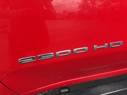 Used 2023 GMC Sierra 2500 SLT w/ SLT Premium Package AWD/4WD image 11