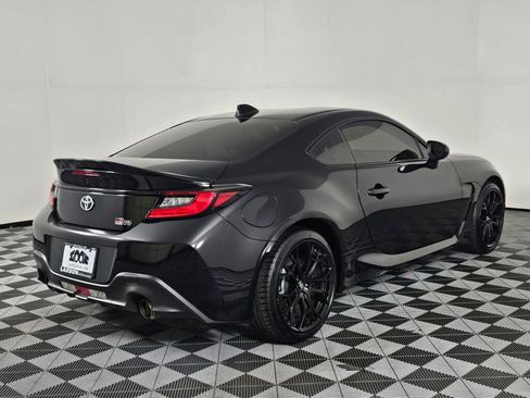 Used 2025 Toyota GR86 Premium w/ ALL Weather Mat Package (TMS) image 3