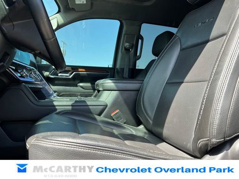 Used 2024 GMC Sierra 2500 Denali w/ Denali Reserve Package AWD/4WD image 8