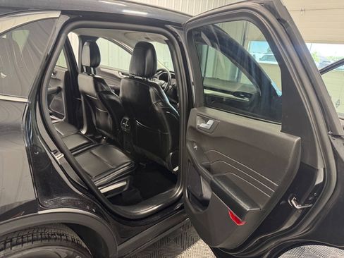 Used 2024 Ford Escape Platinum AWD/4WD image 21
