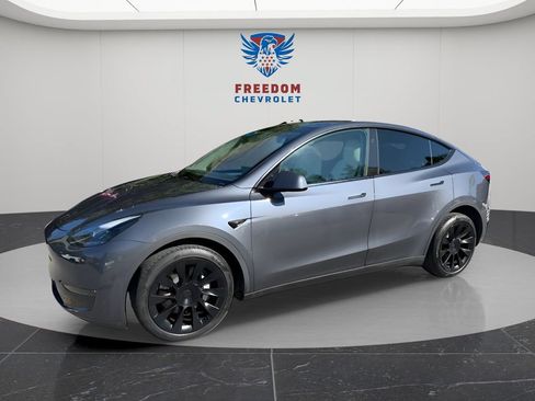 Used 2023 Tesla Model Y Long Range AWD/4WD image 26