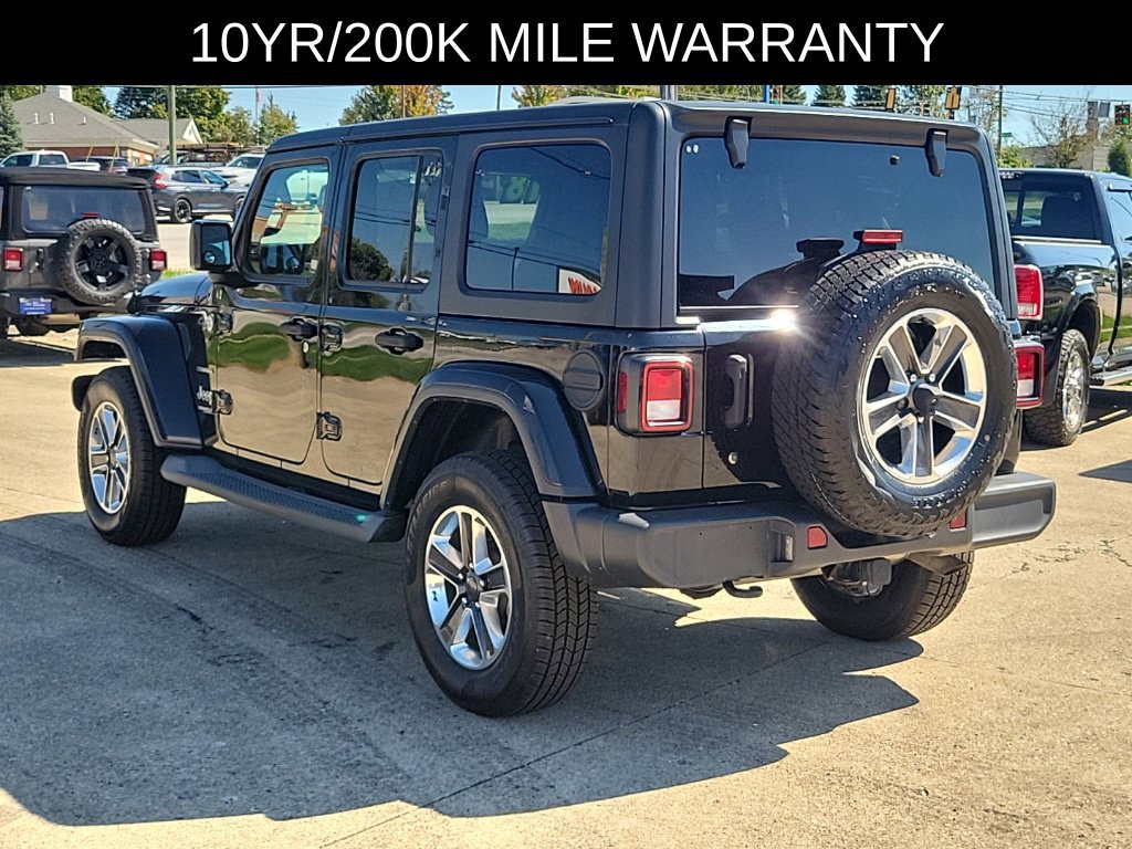 Used 2018 Jeep Wrangler Unlimited Sahara w/ Cold Weather Group AWD/4WD image 3