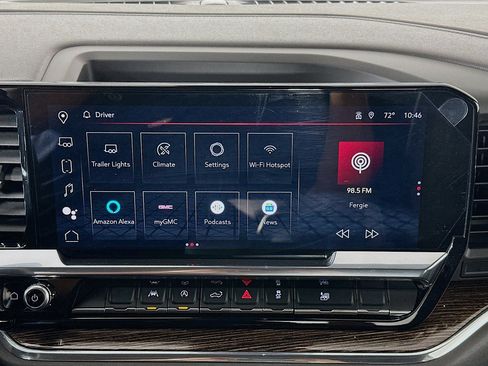 Used 2024 GMC Sierra 1500 Elevation w/ LPO, Elevation Black Package image 19