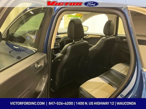 Used 2022 Ford Escape Titanium w/ Titanium Elite Package AWD/4WD image 14