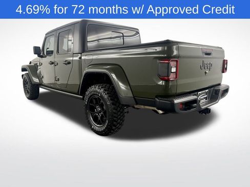 Used 2024 Jeep Gladiator Sport image 6