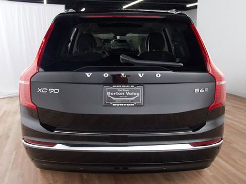 Certified 2023 Volvo XC90 B6 Plus w/ Protection Package Premier AWD/4WD image 4