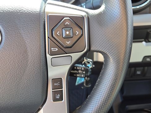 Used 2019 Toyota Tacoma SR5 image 28