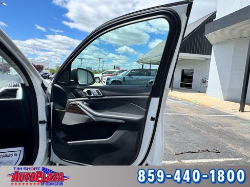 Used 2025 BMW X7 xDrive40i AWD/4WD image 69