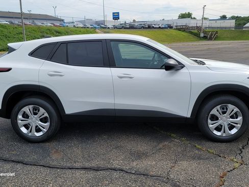 New 2026 Chevrolet Trax LS FWD image 14