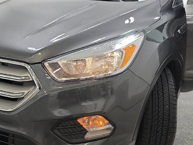 Used 2019 Ford Escape SE FWD image 30