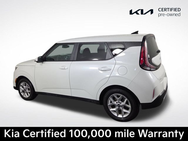Certified 2023 Kia Soul S FWD image 9