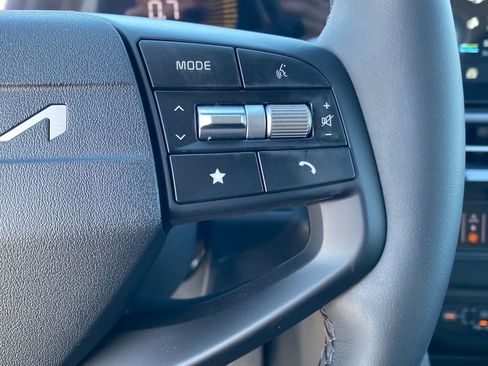 New 2026 Kia Sportage EX FWD image 17