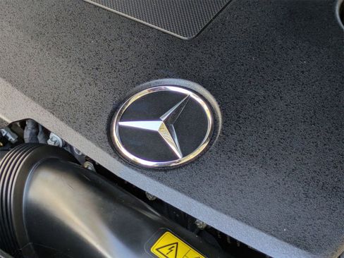 Used 2019 Mercedes-Benz C 300 Sedan image 24