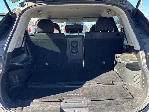 Used 2016 Nissan Rogue S image 10