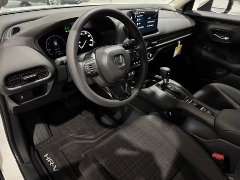 New 2026 Honda HR-V LX image 9