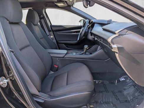 Used 2022 MAZDA MAZDA3 s FWD image 19