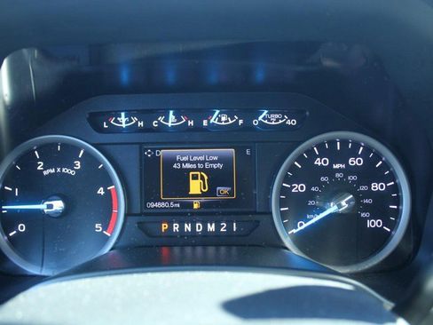 Used 2017 Ford F250 XLT w/ FX4 Off-Road Package image 19