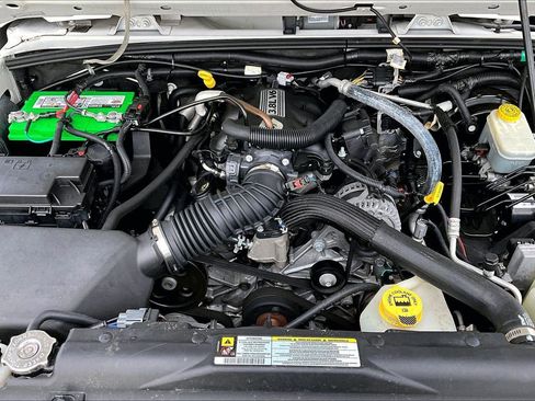 Used 2008 Jeep Wrangler X image 10