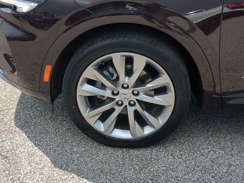 Used 2023 Buick Envision Avenir FWD image 11