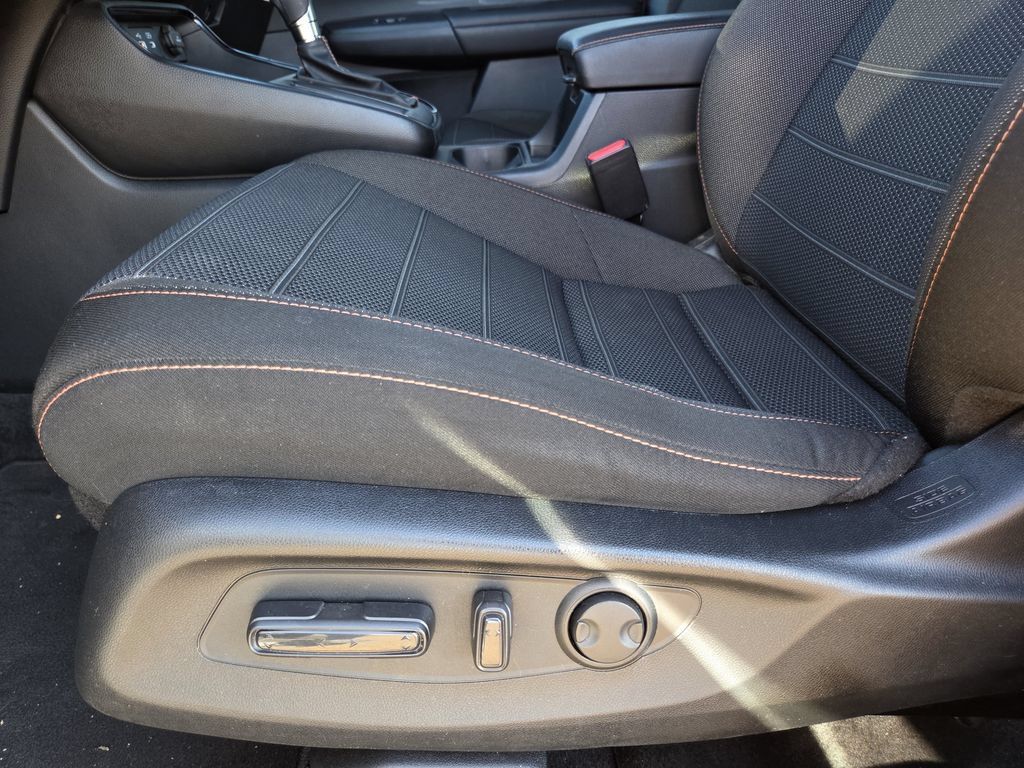 Used 2025 Honda CR-V Sport image 13