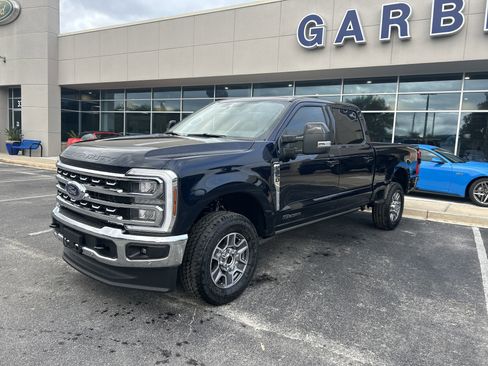 New 2025 Ford F250 Lariat w/ Lariat Ultimate Package image 3