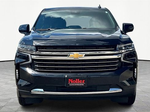 Used 2023 Chevrolet Tahoe LT image 3
