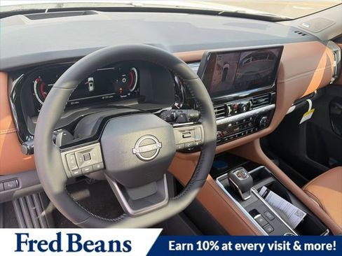 New 2026 Nissan Pathfinder Platinum w/ Cargo Package AWD/4WD image 9