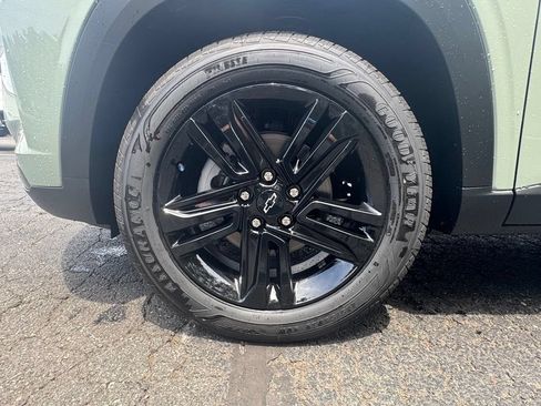 New 2026 Chevrolet Trax ACTIV w/ Sunroof Package FWD image 18