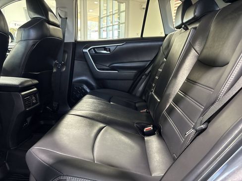 Used 2022 Toyota RAV4 XLE Premium AWD/4WD image 23