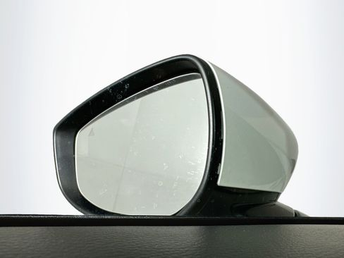 Used 2023 MAZDA CX-30 AWD 2.5 S w/ Preferred Package image 16