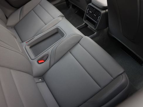 Used 2023 Porsche Taycan 4S image 14