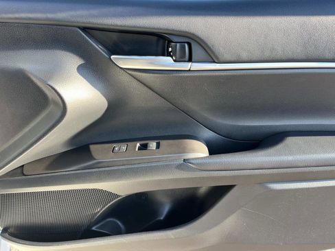 Used 2023 Toyota Camry SE image 23