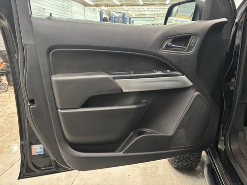 Used 2019 Chevrolet Colorado ZR2 AWD/4WD image 7