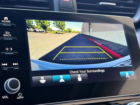 Used 2022 Honda Insight Touring image 19