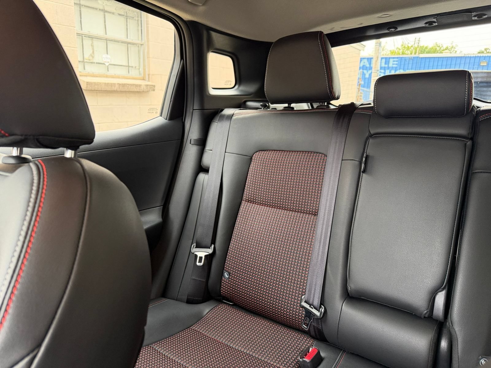 Used 2026 Nissan Kicks SR AWD/4WD image 37