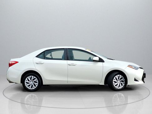 Used 2019 Toyota Corolla LE image 9