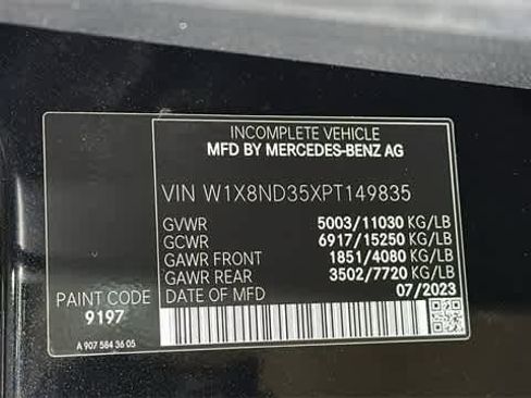 Used 2023 Mercedes-Benz Sprinter 3500 image 9